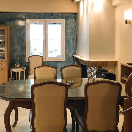 Amazing Home In Artemida With Kitchen Bagian luar foto